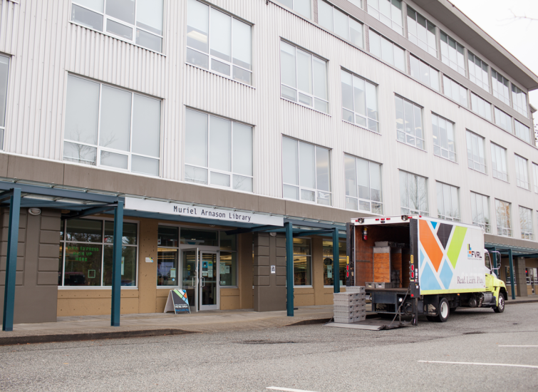 Muriel Arnason Library